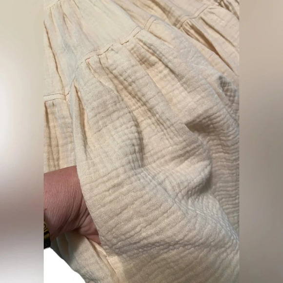 Dress Up Muslin Tiered Tunic Top - Picture 4 of 10